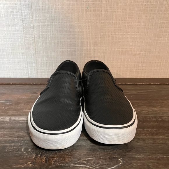 Vans Asher Slip-On Sneaker - Women's size 6 - Picture 2 of 8